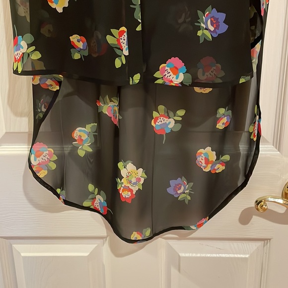 High Low Sheer Button Up - Picture 5 of 9